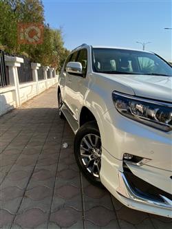 تۆیۆتا لاندكروزر پرادۆ